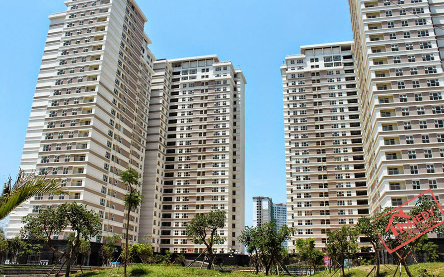 Việc nhiều nhà cao tầng mọc lên ở một khu đất hẹp, có thể không phải do luật - Ảnh Minh hoạ.