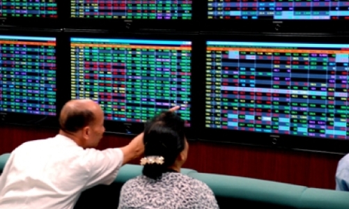 Khối ngoại mua ròng 1,2 tỷ USD, chứng khoán Việt đứng trước đỉnh mới