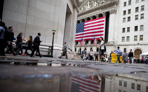 Cổ phiếu của 7 nhóm ngành trên thị trường chứng khoán Mỹ tăng điểm trong tháng 7/2016 - Ảnh: Bloomberg.