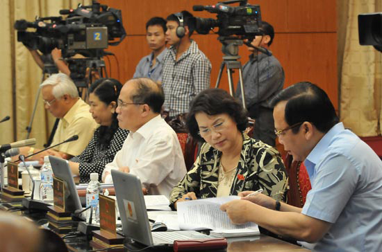 Chủ tịch và các phó chủ tịch Quốc hội tại phiên chất vấn sáng 22/8 - Ảnh: M.Đ.