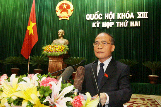 Chủ tịch Quốc hội Nguyễn Sinh Hùng phát biểu bế mạc kỳ họp thứ hai, Quốc hội khóa 13 - Ảnh: TTXVN.