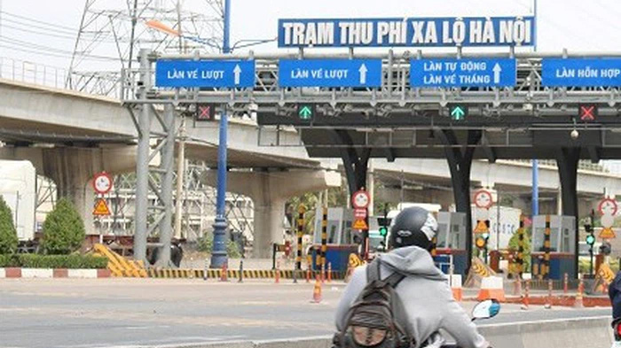 Trạm BOT Xa lộ Hà Nội.

