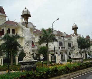 Hiện nay hầu hết các công trình bất động sản lớn ở nước ta đều do các công ty nước ngoài quản lý.