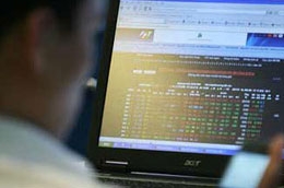 Cảm nhận tổng thể tương quan giao dịch hôm nay vẫn trong trạng thái biến động cung cầu bình thường, thậm chí hơi tẻ nhạt, đặc biệt với nhóm cổ phiếu lớn.