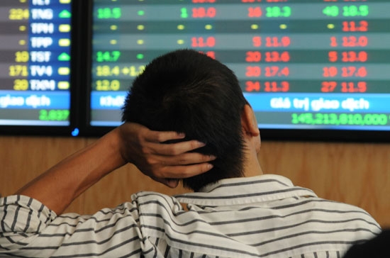 Tổng cung và tổng cầu khá cân bằng tại nhiều mã, nhưng bên mua phần lớn vẫn chưa sẵn sàng cho những mức giá trên tham chiếu - Ảnh: Quang Liên.