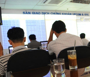 Nhóm tăng nóng hôm nay đa phần là cổ phiếu nhỏ là một nguyên nhân giúp VN-Index tăng điểm nhưng rất nhẹ - Ảnh: Quang Liên.