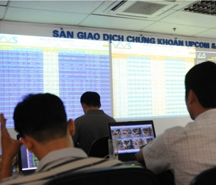 Để cải thiện chỉ báo khối lượng, một số nhà môi giới hy vọng sự đi lên vững hơn của chứng khoán thế giới đầu tuần này sẽ tạo được sự thúc đẩy cần thiết - Ảnh: Quang Liên.