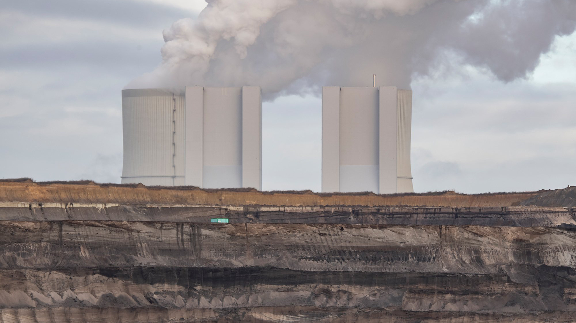 các công ty năng lượng được dự báo sẽ mất gần 33% giá trị vốn hoá vì thay đổi chính sách khí hậu.