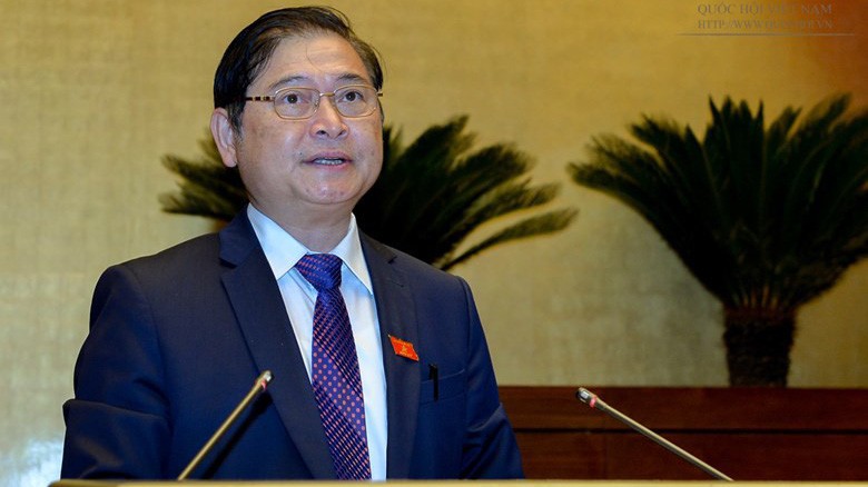 Chủ nhiệm Uỷ ban Khoa học, Công nghệ và Môi trường của Quốc hội, ông Phan Xuân Dũng trình bày báo cáo thẩm tra.