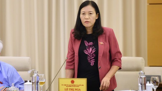 Chủ nhiệm Uỷ ban Tư pháp Lê Thị Nga phát biểu tại phiên họp - Ảnh: QP 