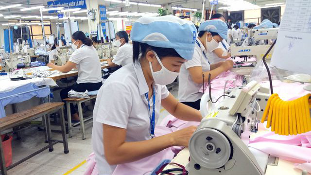Năm 2021 giữ nguyên mức lương tối thiểu vùng như năm 2020.