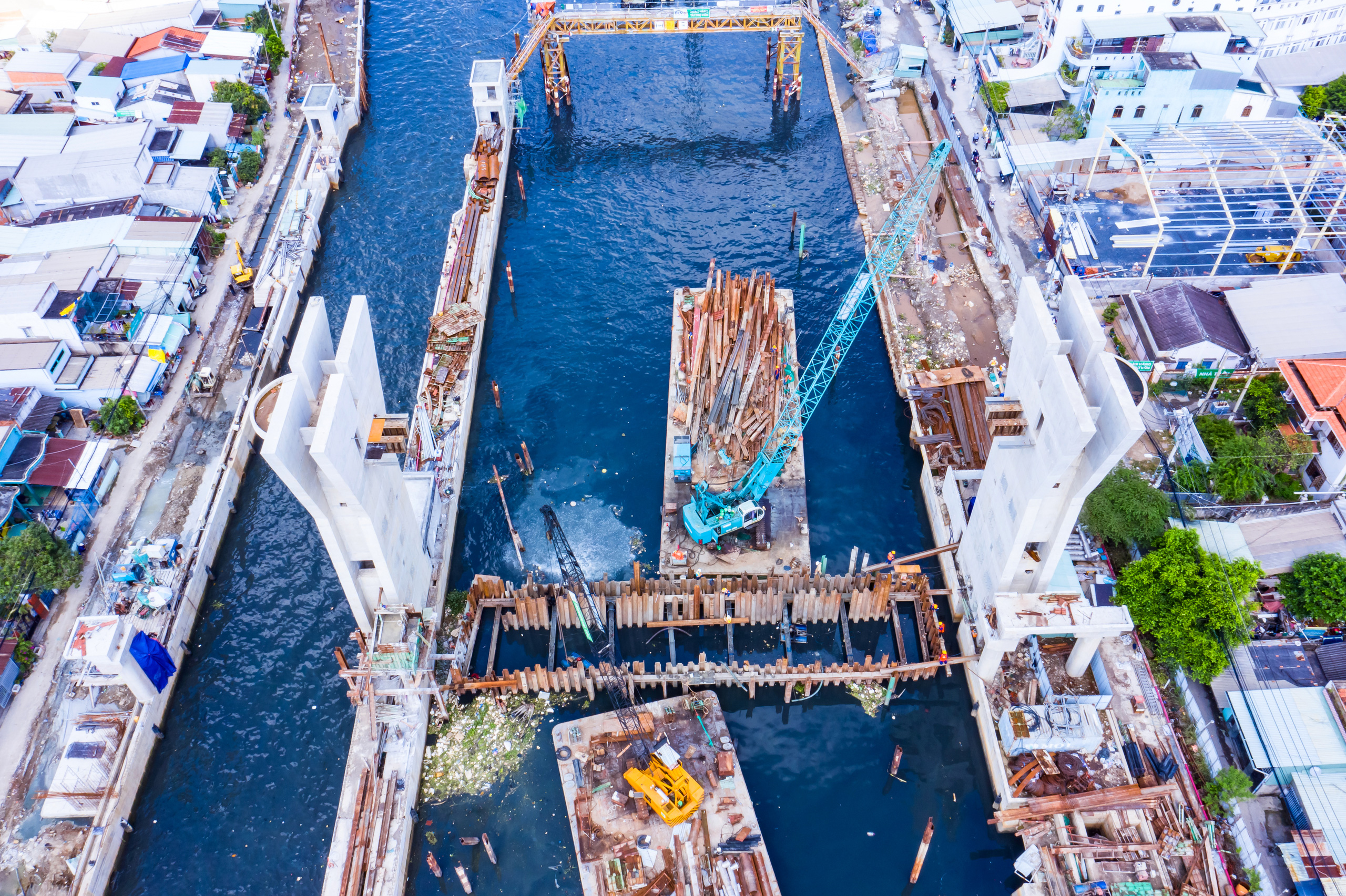 Cống kiểm soát triều Phú Định - Ảnh: VGP