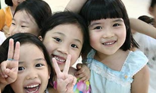 Giới thiệu con nuôi: “Bộ Tư pháp chỉ nên gác cổng”