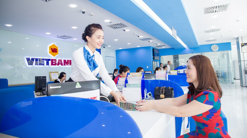 Đối với cán bộ nhân viên, hệ thống Core mới giúp nâng cao được năng suất lao động nhờ sự tiện dụng, đặc biệt là đội ngũ giao dịch viên. 