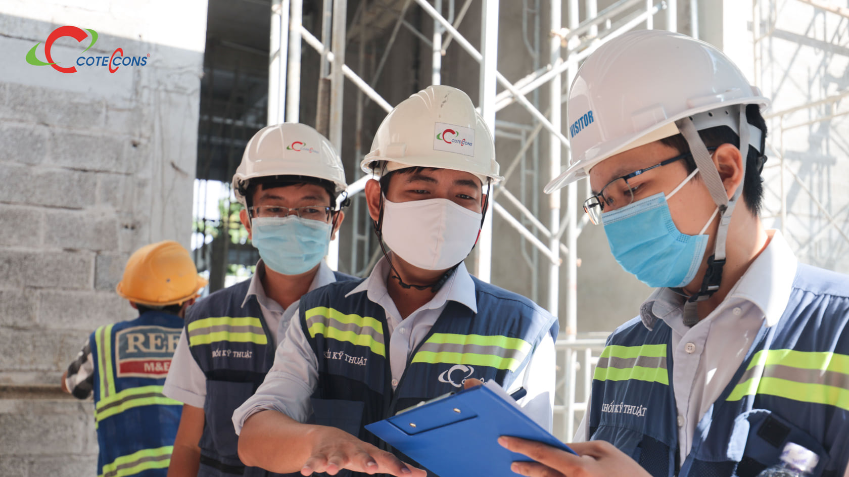 Coteccons mua vắc xin Covid-19 cho 8.000 cán bộ nhân viên và người thân.