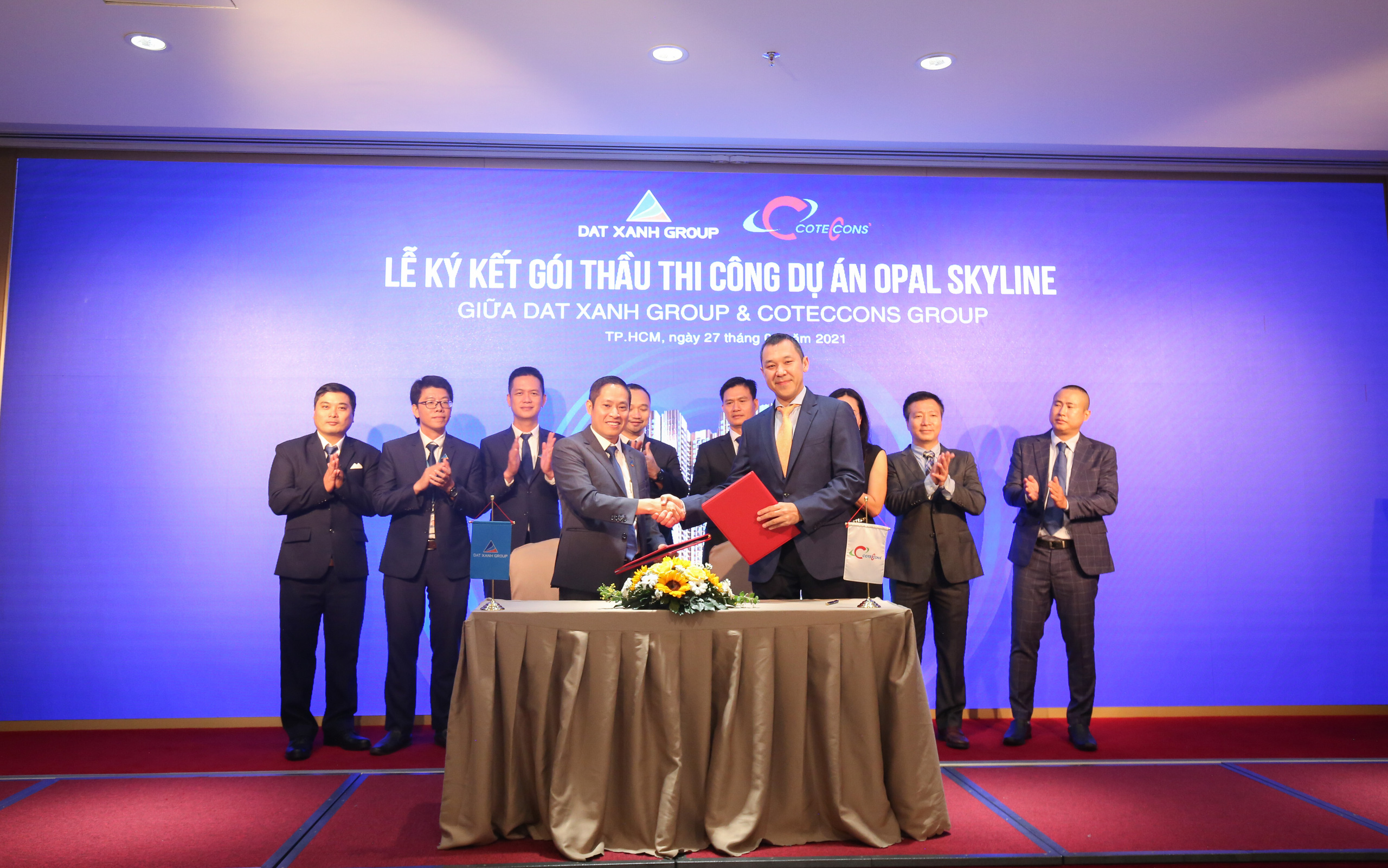 Coteccons và Đất Xanh Group ký kết gói thầu thi công dự án Opal Skyline.