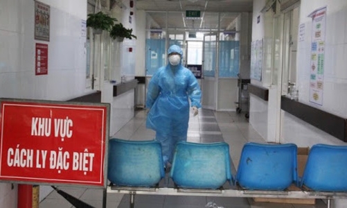 Thêm 10 ca nhiễm Covid-19 mới, 5 người là chuyên gia nước ngoài 