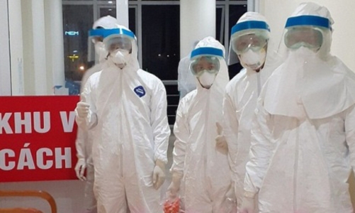 Chuyên gia Ba Lan nhập cảnh nhiễm Covid-19 