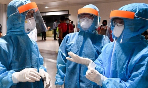 Có thêm 24 ca dương tính với SARS-CoV-2, Tp.HCM họp khẩn