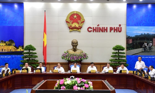 Chính phủ hoãn trình Quốc hội phương án tăng lương