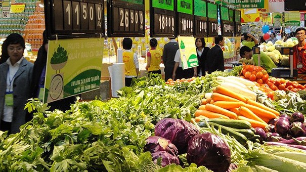 Xét theo ngành hoạt động, doanh thu bán lẻ hàng hóa 8 tháng năm 2018 ước tính đạt 2,1 triệu tỷ đồng, tăng 11,7% so với cùng kỳ năm trước.