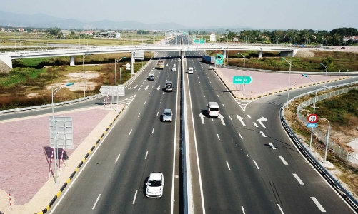 Dừng thành lập tổ công tác liên ngành xây dựng đường cao tốc