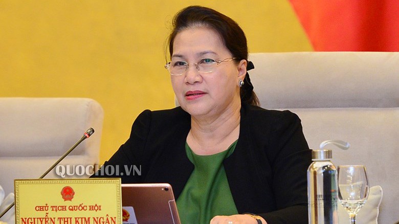 Chủ tịch Quốc hội Nguyễn Thị Kim Ngân phát biểu tại phiên họp.