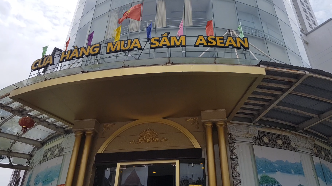 Tổng cục Quản lý thị trường truy quét lượng lớn hàng hoá tại Móng Cái, Quảng Ninh