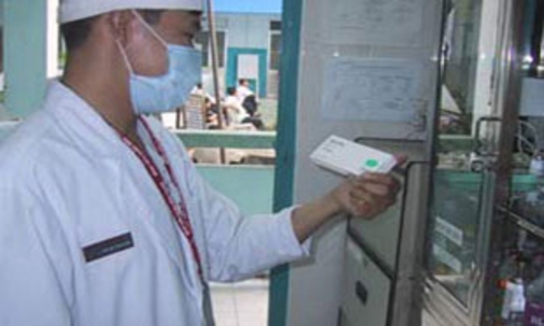 Phòng xét nghiệm cúm A/H1N1 đang quá tải 