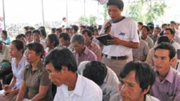 Cử tri muốn được hỗ trợ lãi suất vay vốn hết 2010