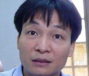 "Chính Nhà nước - bằng việc xây dựng Chính phủ điện tử - sẽ giúp người dân sớm có thể trở thành công dân điện tử."