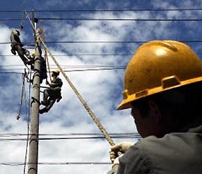 Phải tăng cường thực hiện ý thức tiết kiệm điện - Ảnh: VNN