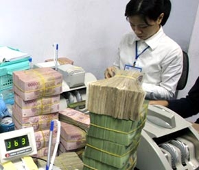 90% trong số đại diện các ngân hàng đưa ra ý kiến đều bức xúc về quyết định tăng tỷ lệ dự trữ bắt buộc, ở mức tăng quá nhanh và mạnh - Ảnh: VT.