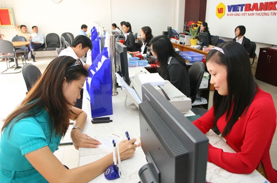 Tại Vietbank, khách hàng có mức tiền gửi từ 10 triệu đồng trở lên đều được hưởng mức lãi suất cao nhất là 10,499%/năm ở tất cả các kỳ hạn.