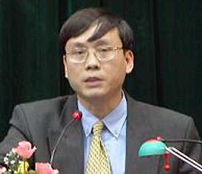 Ông Vũ Bằng.