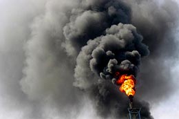 Theo tính toán của Liên hiệp quốc, chi phí khắc phục hậu quả của biến đổi khí hậu sẽ lên tới 200 tỷ USD/năm trong khoảng từ nay tới 2020; cùng với đó là khoảng 100 tỷ USD/năm để thích nghi với hiệu ứng nhà kính.