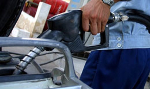 Doanh nghiệp xăng dầu “tăng” lỗ 1.025 tỷ đồng