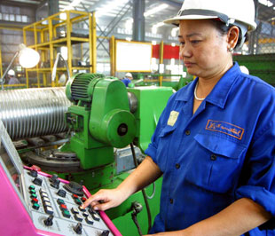 Đầu tư nước ngoài đã góp phần tích cực thúc đẩy sự chuyển dịch cơ cấu kinh tế, cơ cấu lao động theo hướng công nghiệp hóa - hiện đại hóa.