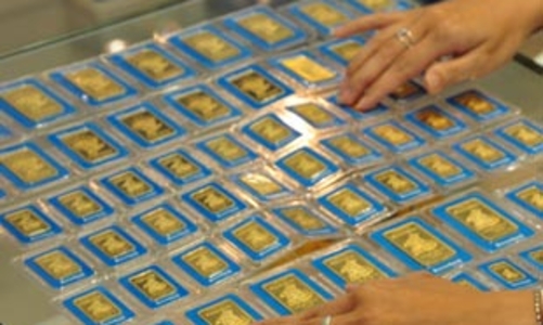 Giá vàng tăng do đâu?