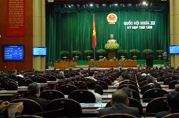  Khác với các kỳ họp trước, bản tập hợp lần này đã thống kê cả chất vấn của đại biểu gửi đến Ủy ban Thường vụ Quốc hội và những chất vấn của đại biểu gửi trước kỳ họp thứ tám.