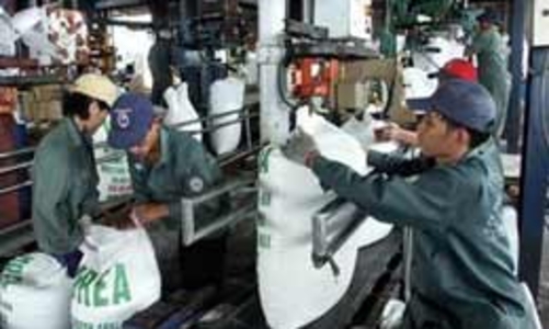 Sản xuất, kinh doanh phân bón “lọt” vào tầm ngắm