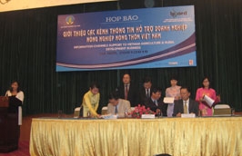 Lễ ký kết giữa IPSARD và các đối tác chiều 20/1- Ảnh T.N.