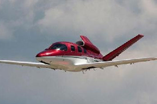 Một sản phẩm máy bay của Cirrus Industries.