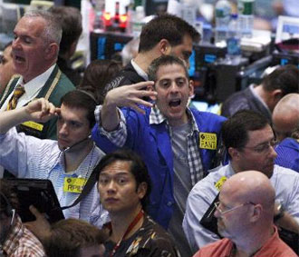 Các nhà đầu tư tại Sở Giao dịch Hàng hóa New York (NYMEX).