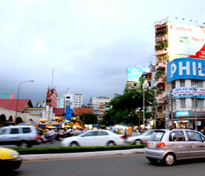 Trường hợp thật cần thiết vì lý do quốc phòng, an ninh và vì lợi ích quốc gia, Nhà nước trưng mua, trưng dụng tài sản, thì tổ chức, hộ gia đình và cá nhân được thanh toán hoặc bồi thường theo giá thị trường tại thời điểm quyết định trưng mua, trưng dụng - Ảnh: VT.