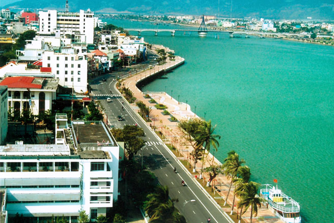 Trong khi UBND thành phố Đà Nẵng cho rằng, kết luận của Thanh tra Chính phủ là không có cơ sở và thiếu khách quan thì Bộ Tư pháp khẳng định kết luận đó là "có cơ sở pháp lý".<br>