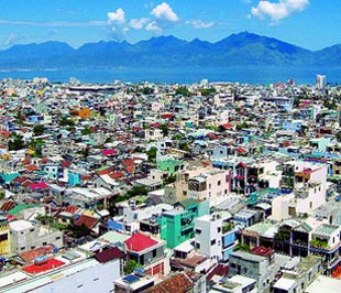 Thành phố Đà Nẵng nhìn từ trên cao.