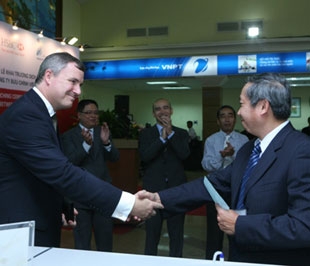 Sự hợp tác này sẽ mở rộng đáng kể sự hiện diện của HSBC tại thị trường nội địa, nâng số điểm thanh toán lên khoảng 2.000 điểm trên toàn quốc.