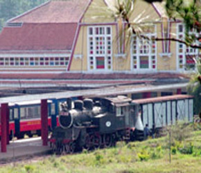 Ga Đà Lạt.