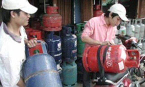 Giá gas lại tăng do… tỷ giá 